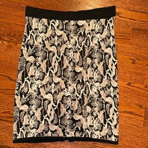 Cache stretchy tube / pencil skirt with zip back- size M